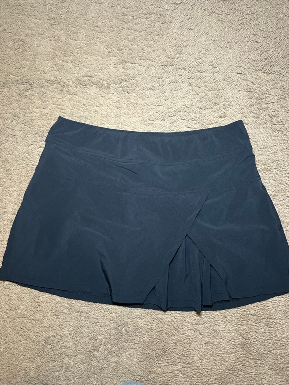 Athleta Sneaky Pleats Tennis Skort Skirt Women's size Medium Black Stretch